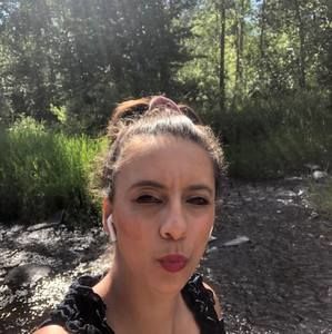 Meet your Posher, Lauren